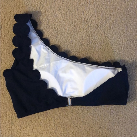 Bathing suit - Picture 3 of 4